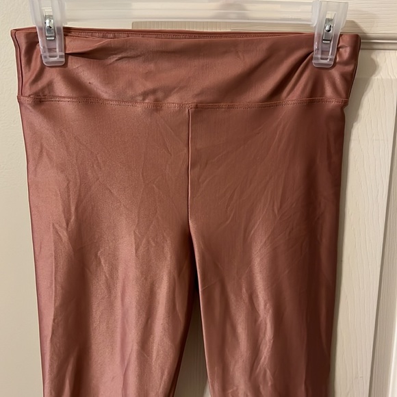 Koral Lustrous Infinity High Rise Legging - Picture 8 of 16